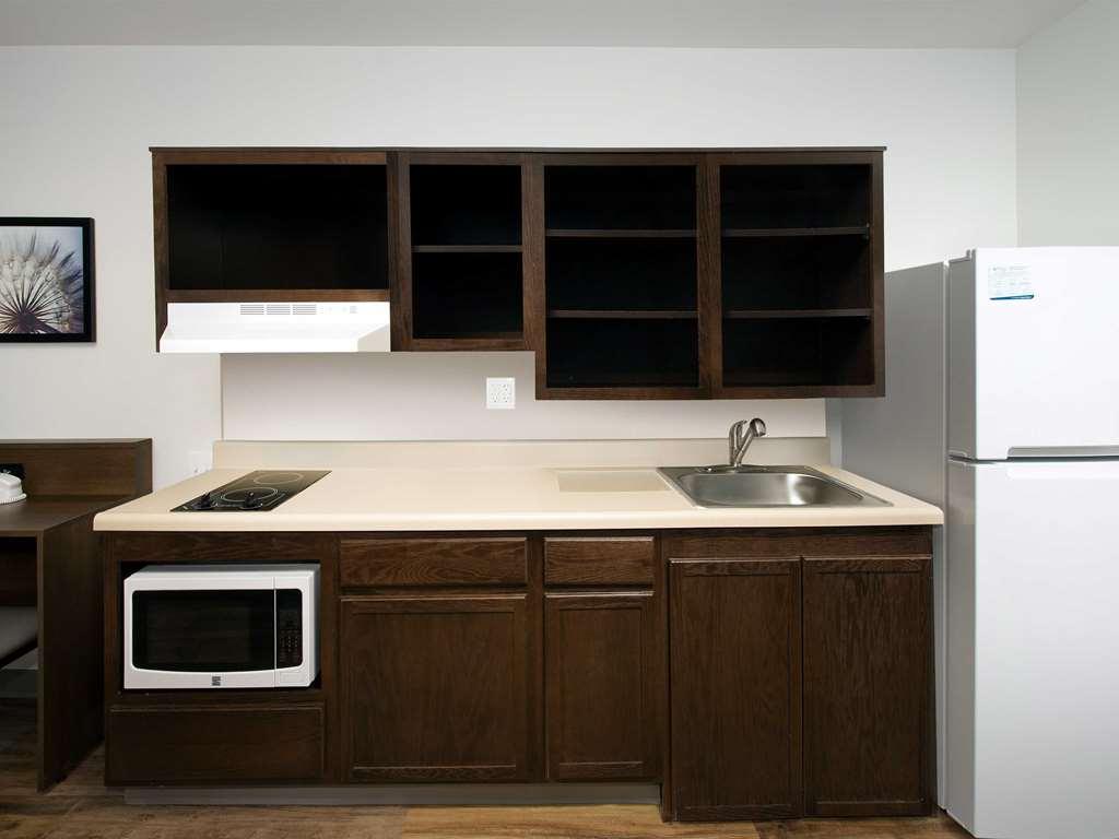 Woodspring Suites Providence Zimmer foto